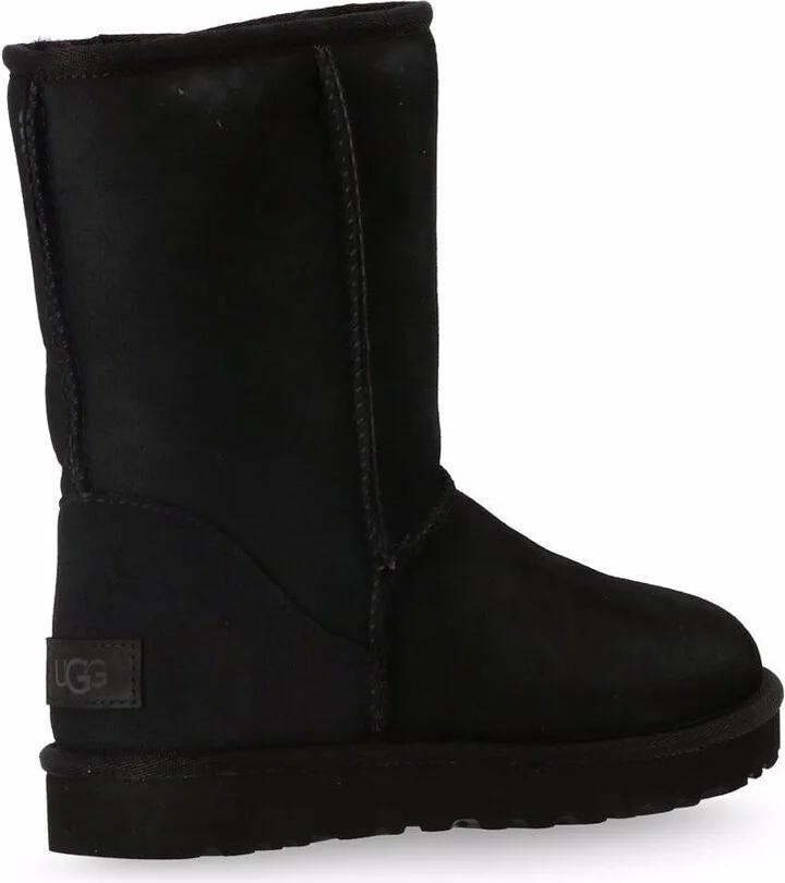 UGG "Classic Short Ii" Boots - Image 3