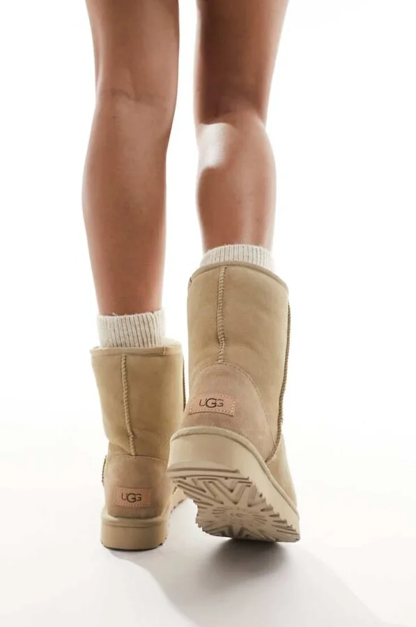 UGG Classic short II boots in stone - Image 4