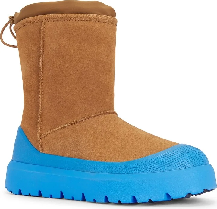 UGG Classic Short Weather Hybrid in Brown - Image 2