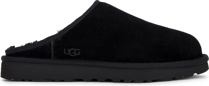 UGG Classic Slip On in Black