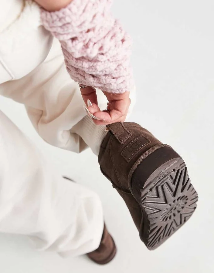 UGG Classic Ultra Mini boots in chocolate - Image 4