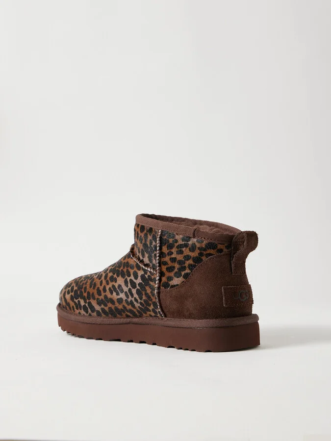 UGG - Classic Ultra Mini Caspian Leopard-print Calf Hair Boots - Animal print - Image 3