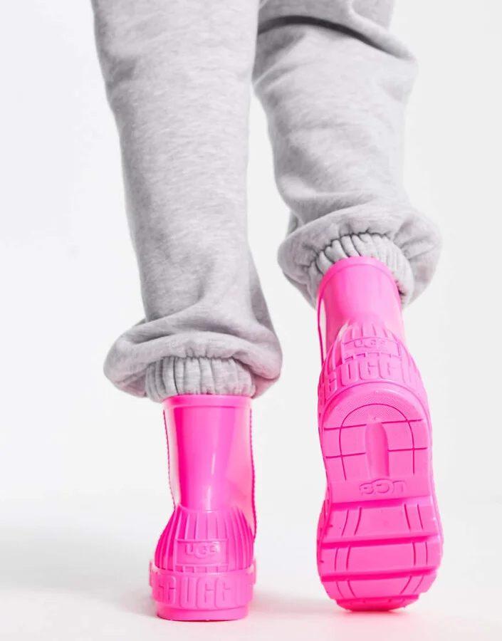 UGG Drizlita rain boots with shearling insole in pink - Image 2