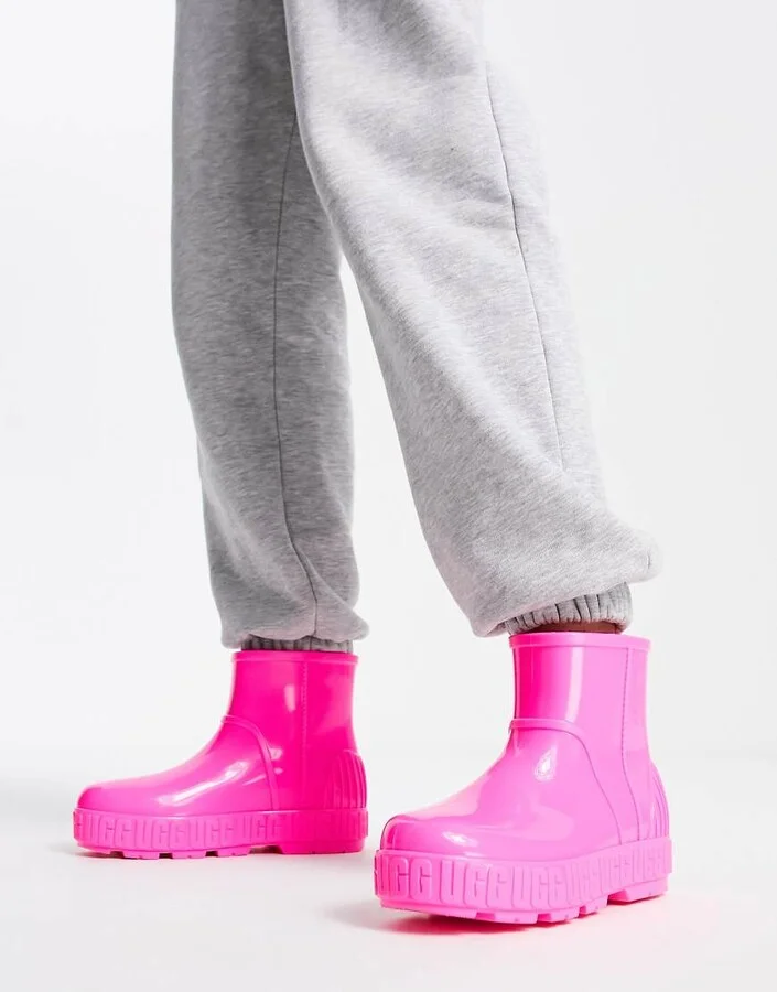 UGG Drizlita rain boots with shearling insole in pink - Image 3