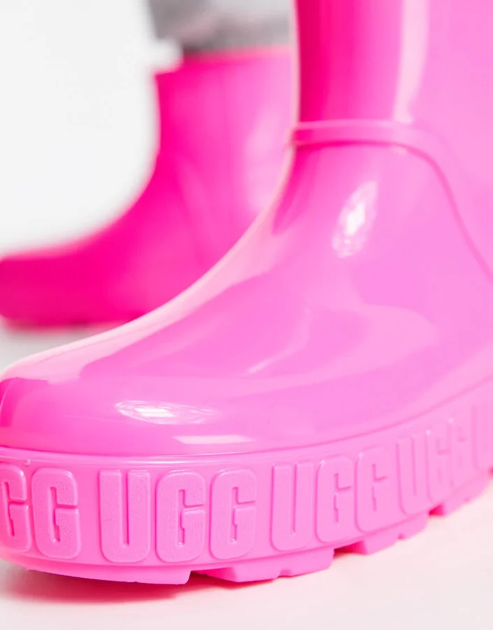 UGG Drizlita rain boots with shearling insole in pink - Image 4