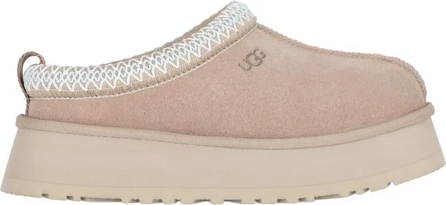 UGG Flat Shoes