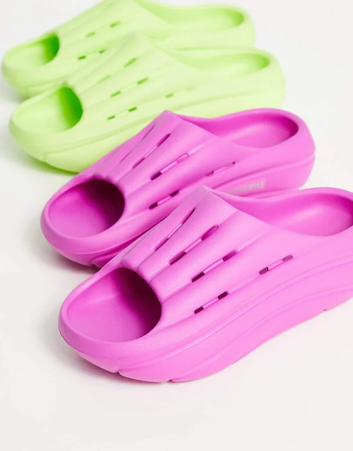 UGG foam slides in bright pink - Image 2