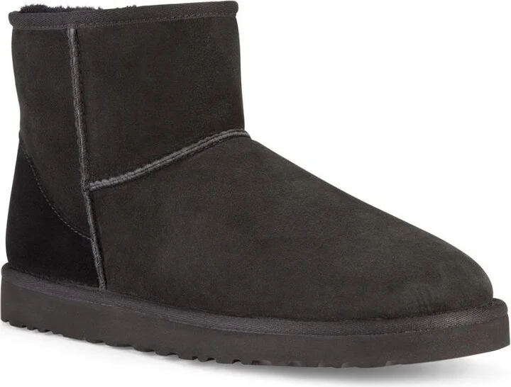 UGG Men's Classic Mini Boot