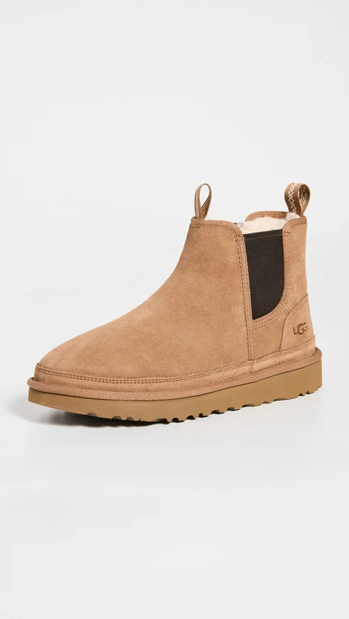 UGG Neumel Chelsea Boots - Image 2