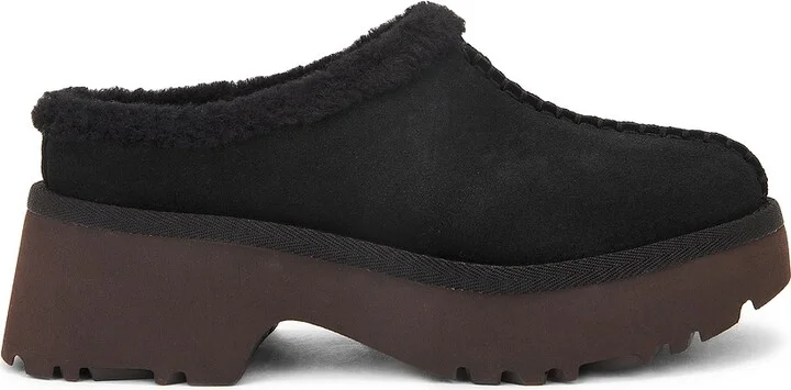UGG New Heights Cozy Clog in Black