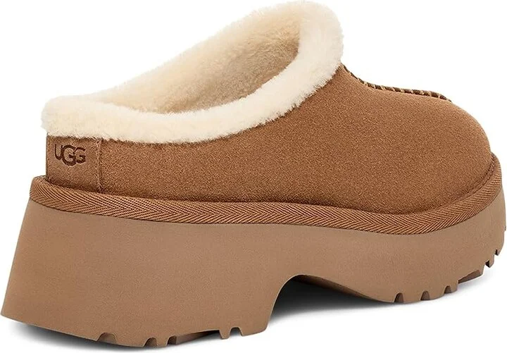 UGG New Heights Cozy Clog Women's Shoes Chestnut : 12 B - Medium, Suede/Wool - Image 3