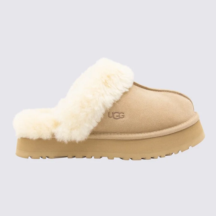UGG Sand Flats