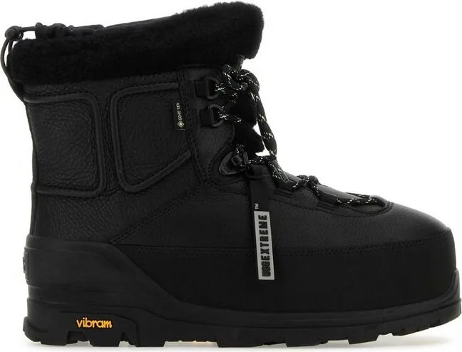 UGG Shasta Mid Boots