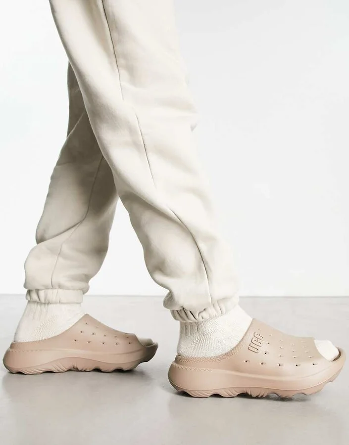 UGG slide it molded clogs in stone - Image 2