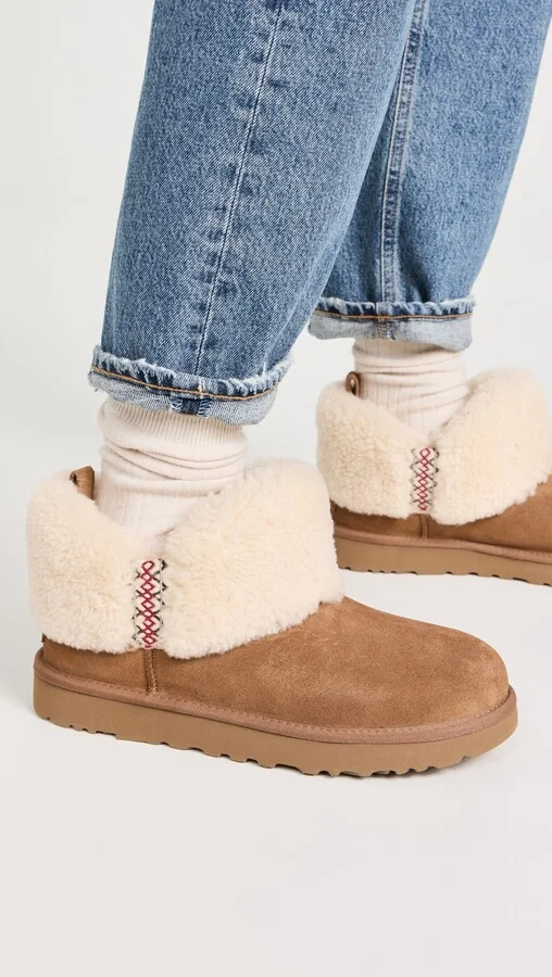 UGG Ultra Mini UGG Braid Boots - Image 4