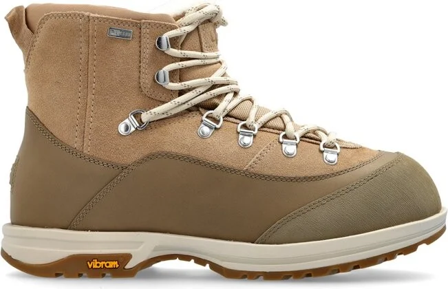 UGG W-Brecken Lace-Up Snow Boots