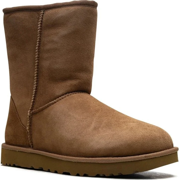 UGG W Classic Short Ii Shoes - Image 2