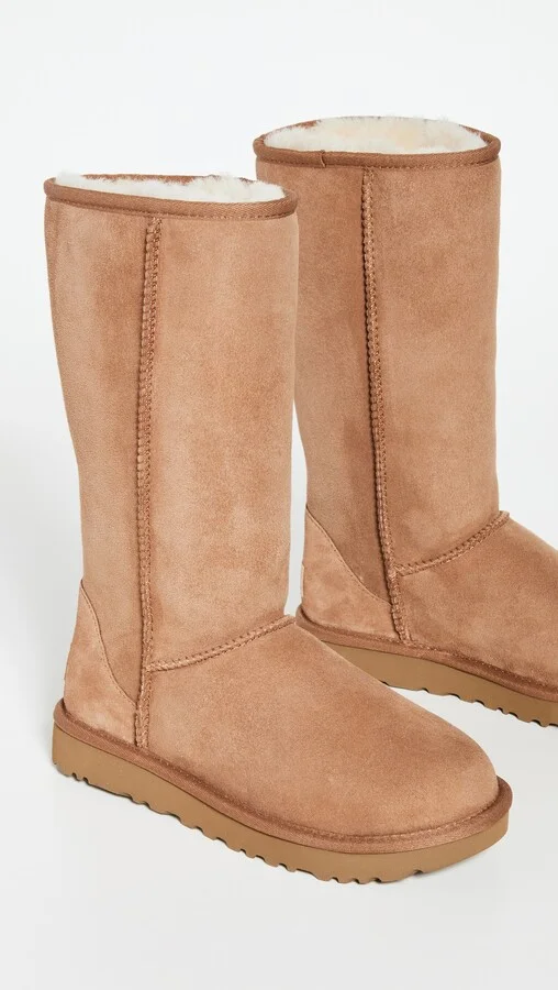 UGG W Classic Tall II Boots - Image 4
