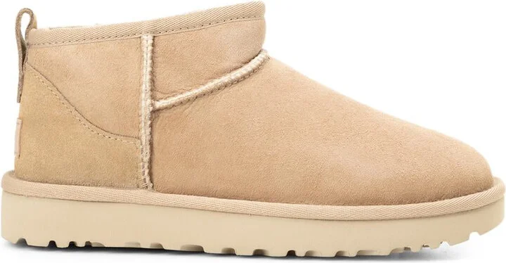 UGG W Classic Ultra Mini Boots