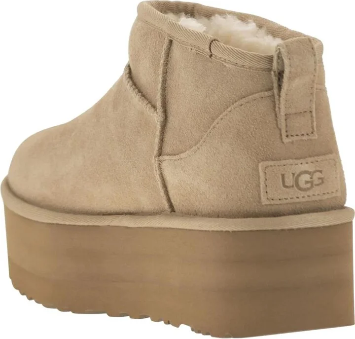 UGG W Classic Ultra Mini Platform Boots - Image 3