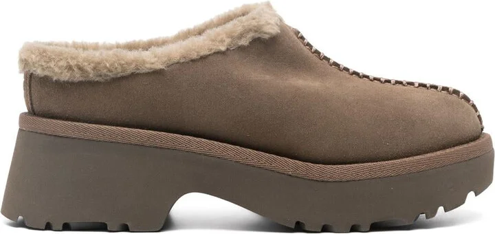UGG W New Heights Cozy Clog Shoes