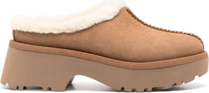 UGG Woman New Heights Cozy Clog Shoes