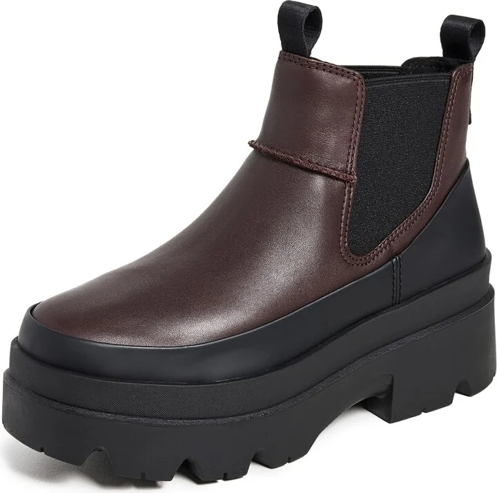 UGG Women's Brisbane Chelsea Boot