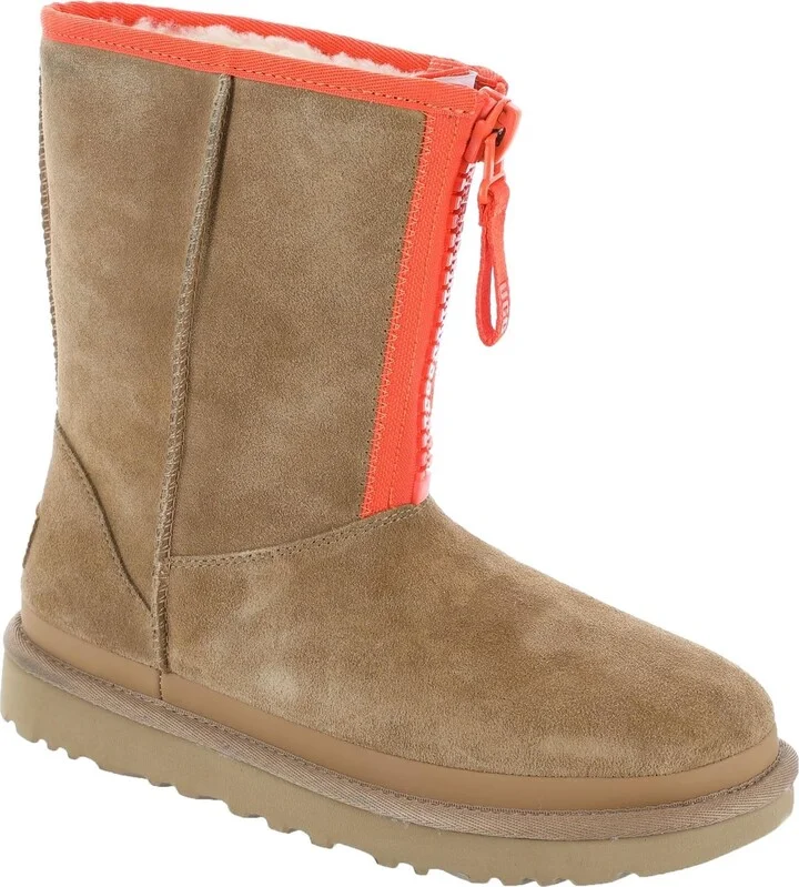 UGG Women's Classic Short Zipper Tape Logo Boot