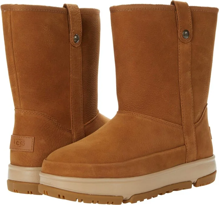 UGG Women's Classic Weather Short Boot