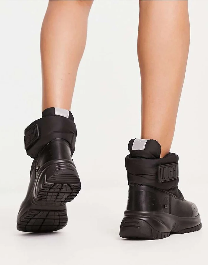 UGG Yose Puff boots in black - Image 2