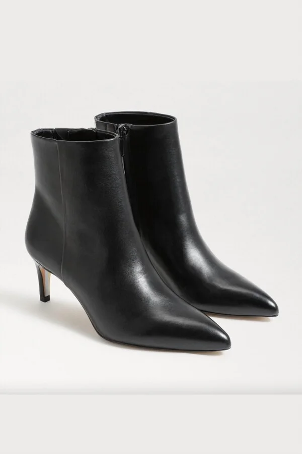 Ulissa Ankle Bootie In Black Leather