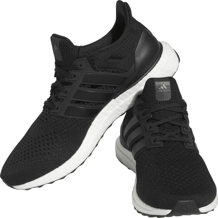 Core Black/ Beams Green