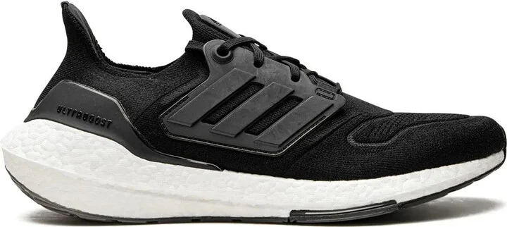 Ultraboost 22 "Core Black/Core Black/Cloud Wh" sneakers