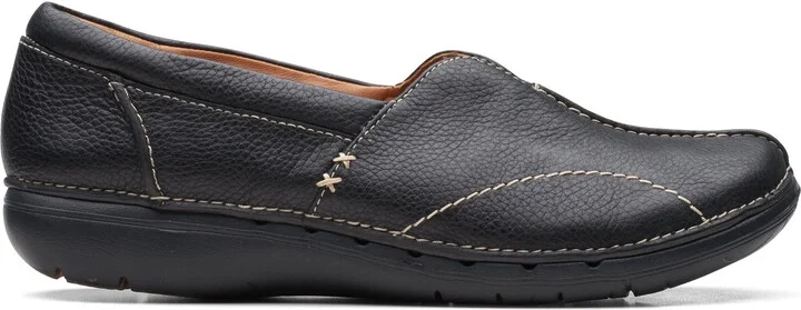 Un Loop Stride in Black Leather