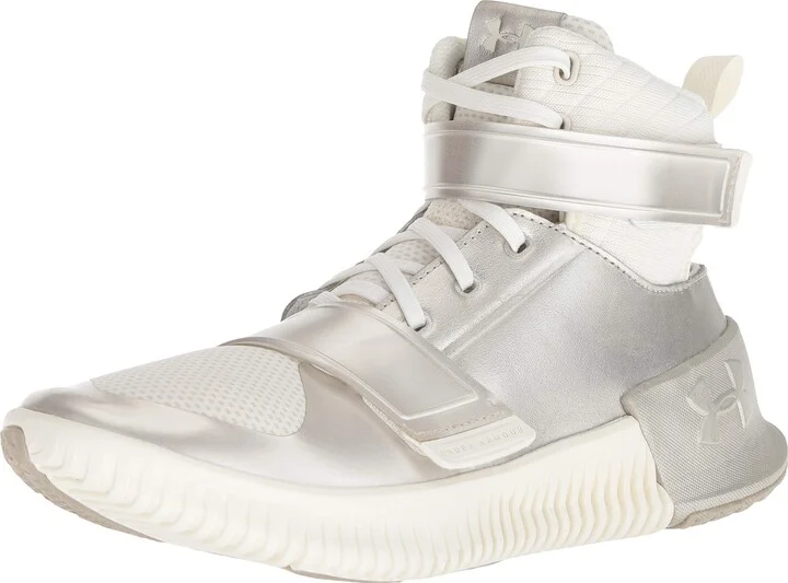 Under Armour Women's Ultimate Speed Mid Sneaker