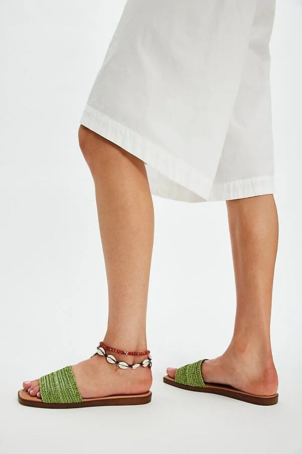 Under The Palms Slide Sandals