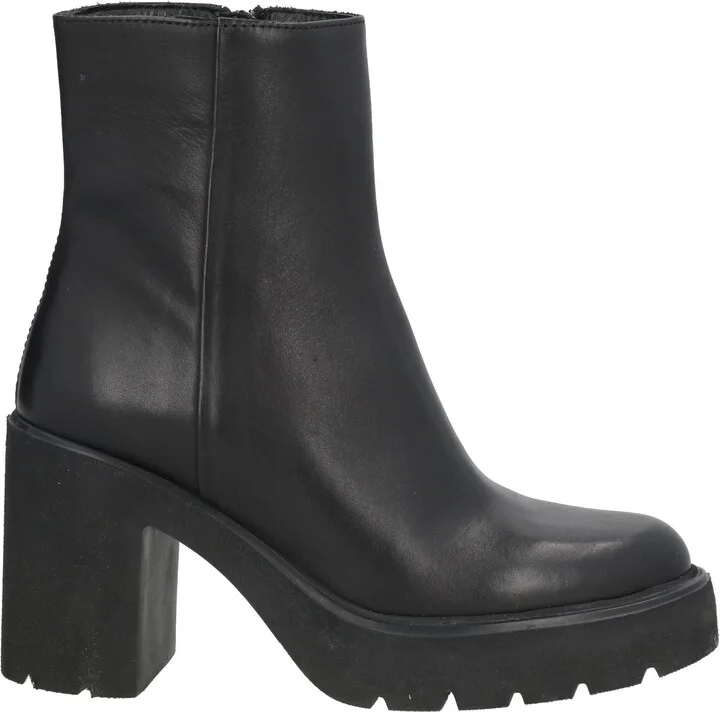 Unisa Woman Ankle boots - Image 3