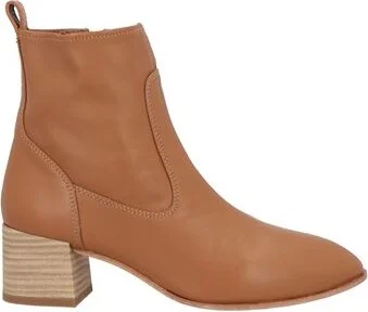 Tan