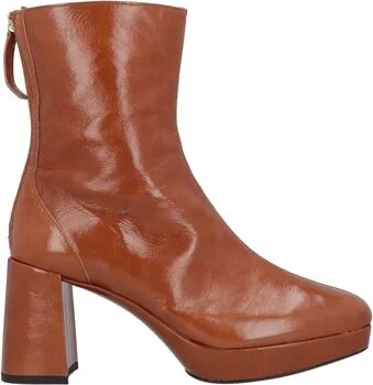 Unisa Woman Ankle boots