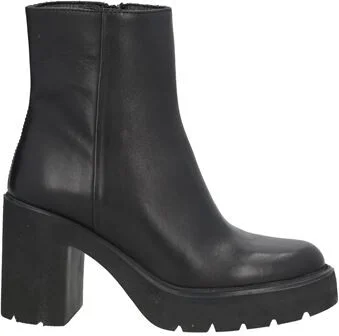 Unisa Woman Ankle boots