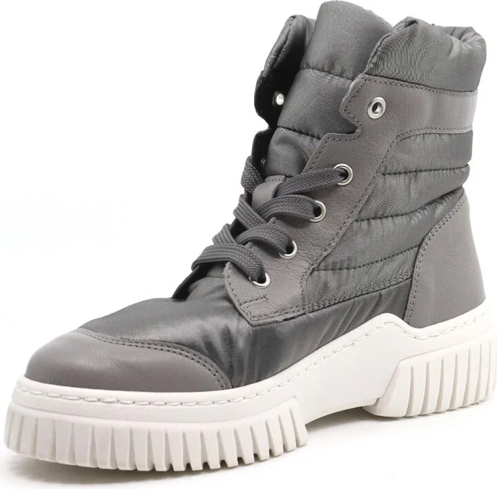 Unisex Laced Up Hiker Boot In Grey