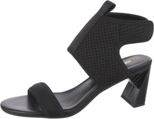 United Nude