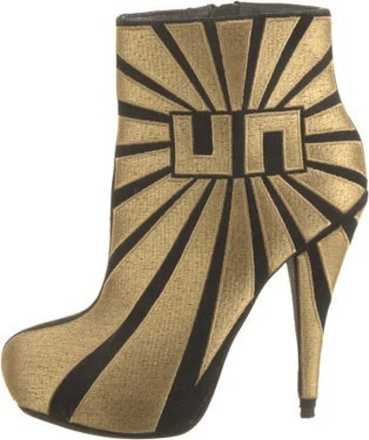 United Nude