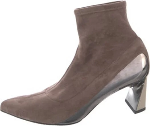 United Nude