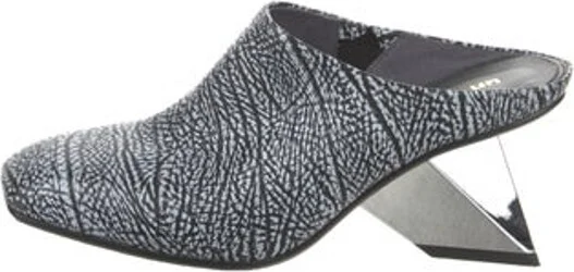 United Nude