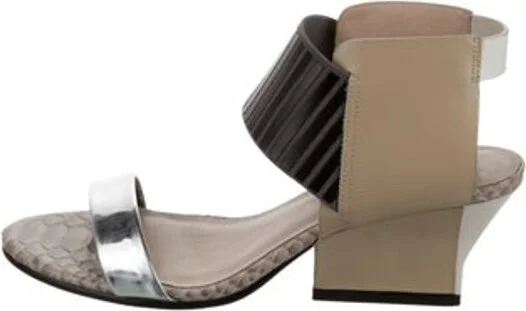 United Nude