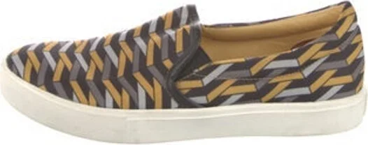 United Nude