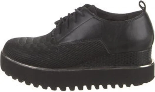 United Nude
