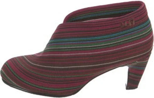 United Nude