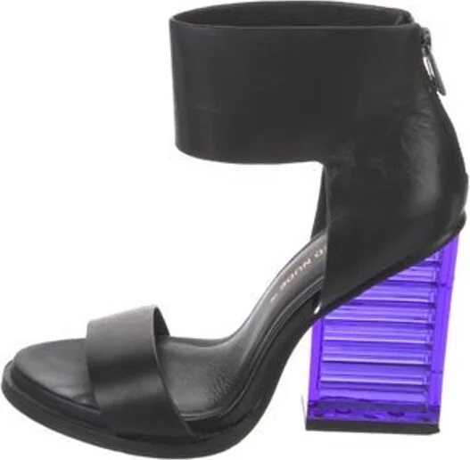 United Nude